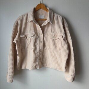 EUC AMERICAN EAGLE OUTFITTERS CREAM CORDUROY BUTTON DOWN SHIRT SIZE M